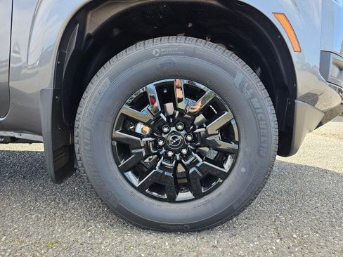 New 2026 Nissan Frontier SV AWD/4WD image 9