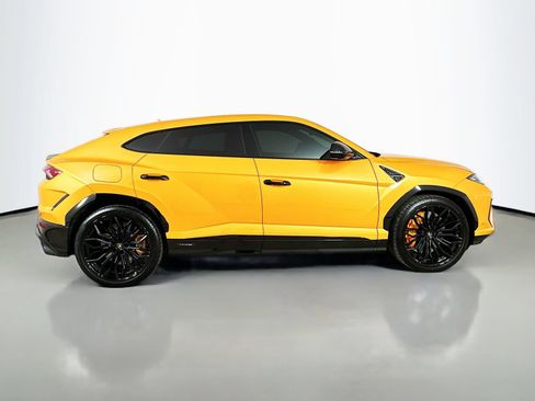 Used 2025 Lamborghini Urus SE AWD/4WD image 4