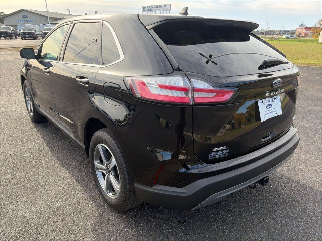 Used 2024 Ford Edge SEL w/ Convenience Package AWD/4WD image 3