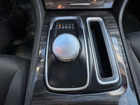 Used 2019 Chrysler 300 Touring w/ Sport Appearance Package image 50