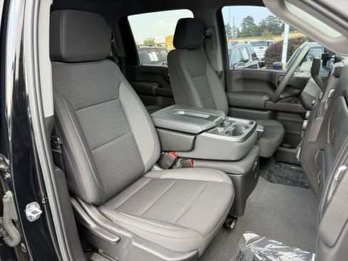 Used 2024 Chevrolet Silverado 2500 Custom w/ Custom Value Package AWD/4WD image 47