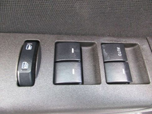 Used 2009 Ford Focus SES image 17