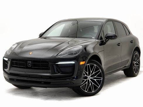 New 2025 Porsche Macan image 1