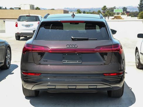 Used 2024 Audi Q8 e-tron Premium AWD/4WD image 4