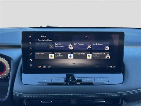 Used 2025 Nissan Rogue Platinum w/ Tech Package image 27