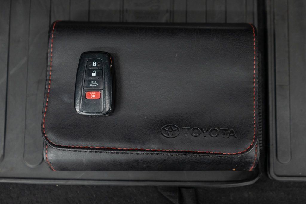Used 2019 Toyota RAV4 XLE Premium AWD/4WD image 54