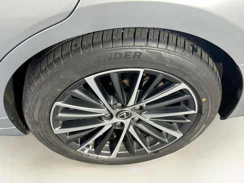 Used 2022 Lexus ES 250 w/ Premium Package image 31