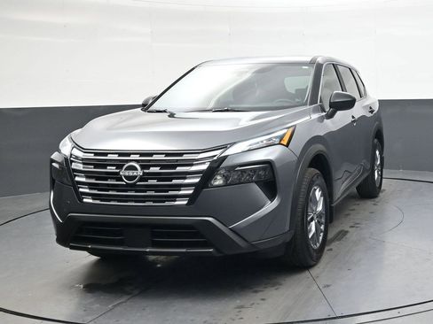 Used 2026 Nissan Rogue S image 9