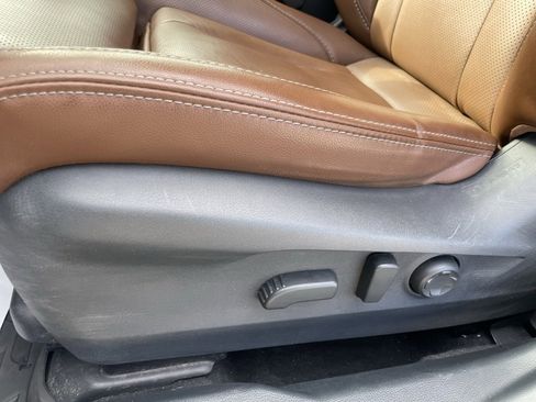 Used 2025 Subaru Outback Touring XT image 21