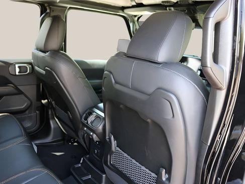 New 2026 Jeep Wrangler Unlimited Sahara AWD/4WD image 20
