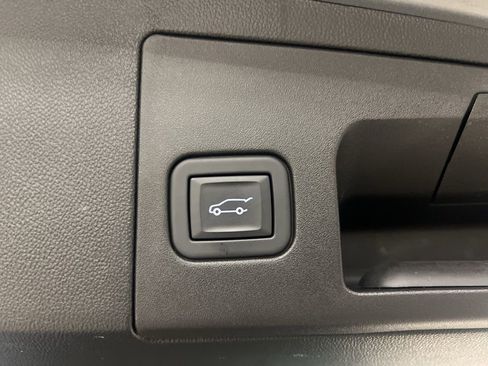 Used 2024 Cadillac XT5 Premium Luxury image 7