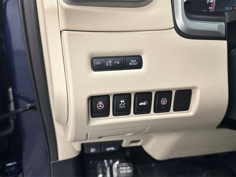 Certified 2024 Nissan Murano SL image 32