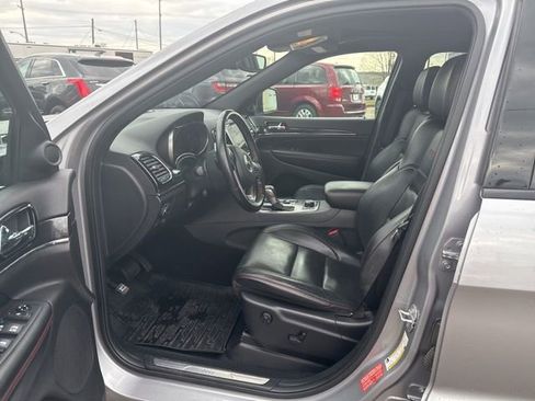 Used 2019 Jeep Grand Cherokee Trailhawk w/ Trailhawk Luxury Group image 10