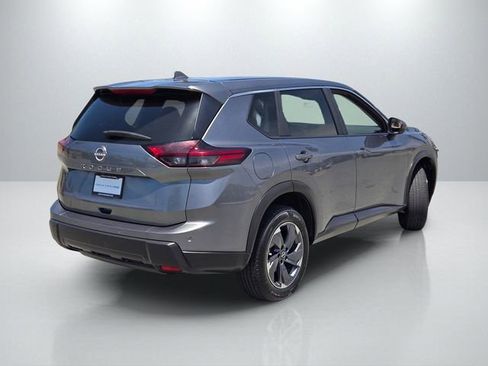 Used 2025 Nissan Rogue SV FWD image 4
