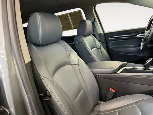 Used 2020 Buick Enclave Premium w/ LPO, Luxury Package FWD image 29