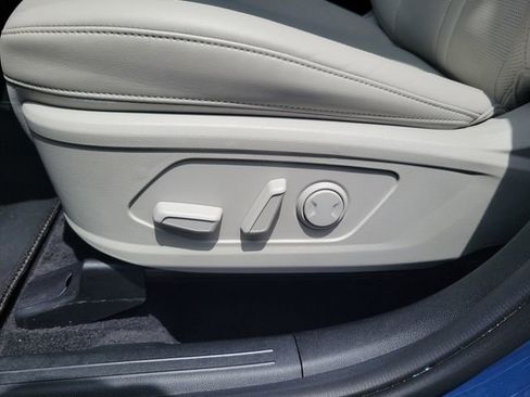 Used 2025 Kia Sorento EX w/ Panoramic Sunroof Package FWD image 16