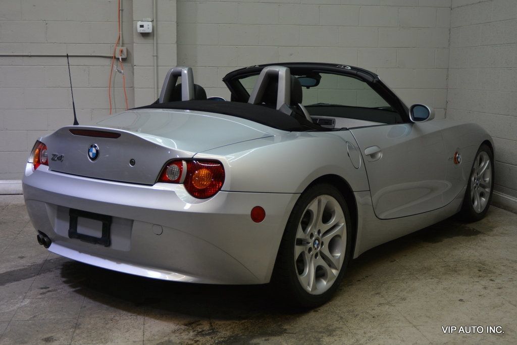 Used 2003 BMW Z4 3.0i RWD image 8