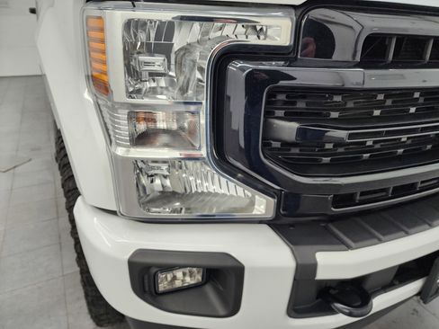 Used 2022 Ford F250 XLT w/ Black Appearance Package image 22