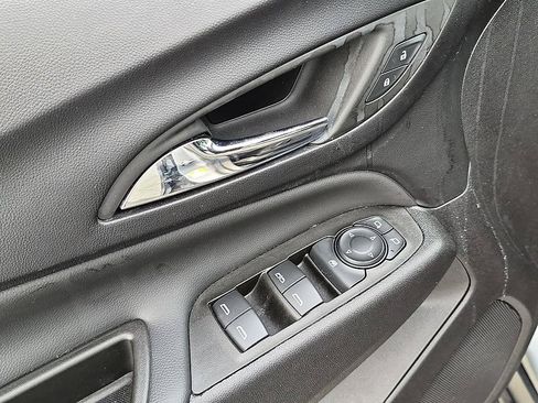 Used 2024 Chevrolet Equinox LT w/ LPO, Floor Liner Package FWD image 13