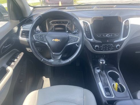 Used 2018 Chevrolet Equinox Premier AWD/4WD image 16