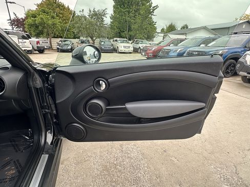 Used 2010 MINI Cooper Convertible FWD image 14