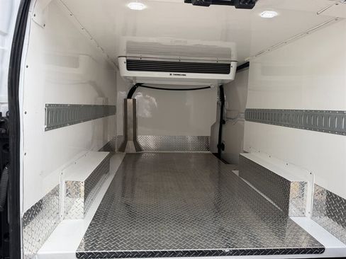 Used 2021 Ford Transit 250 Low Roof w/ Exterior Upgrade Package RWD image 8