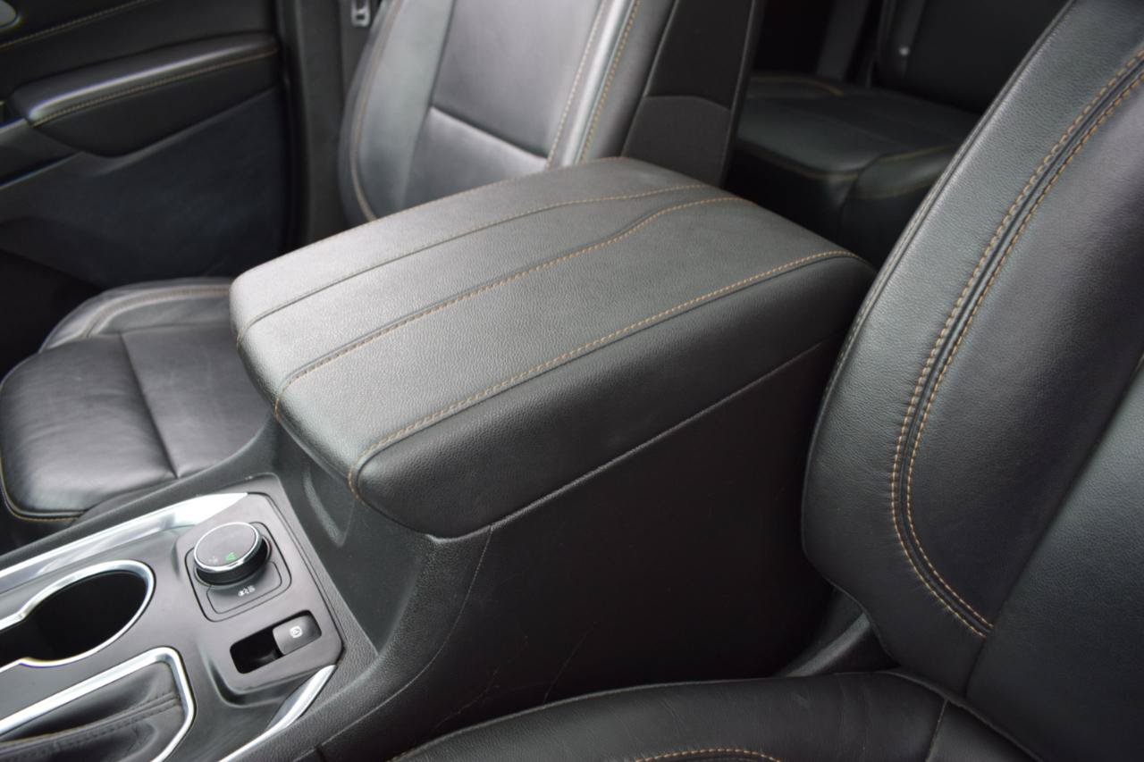 Used 2020 Chevrolet Traverse LT w/ LT Premium Package FWD image 35