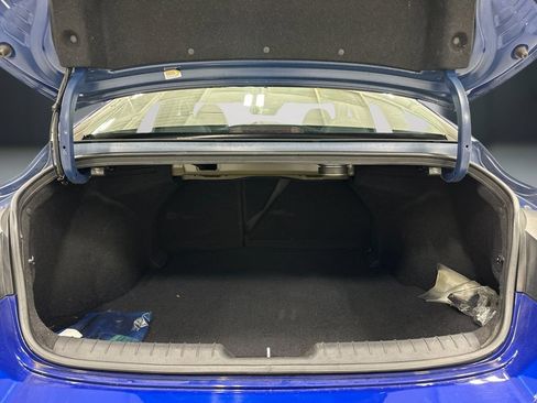 Used 2023 Hyundai Elantra Limited w/ Cargo Package FWD image 12