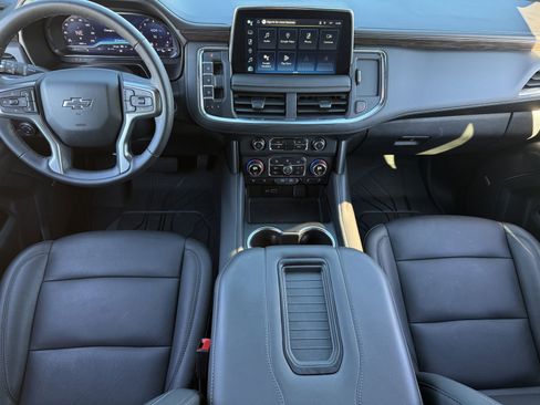 Used 2024 Chevrolet Tahoe Z71 w/ Luxury Package image 12