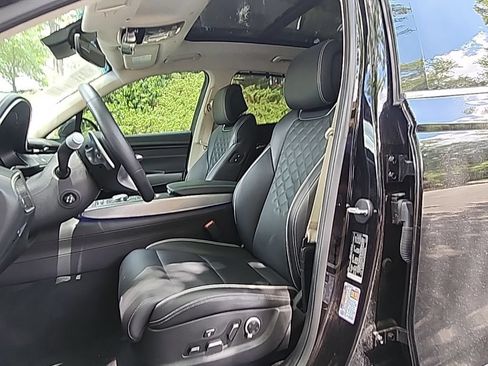 Used 2025 Genesis Electrified GV70 w/ Prestige Package AWD/4WD image 8