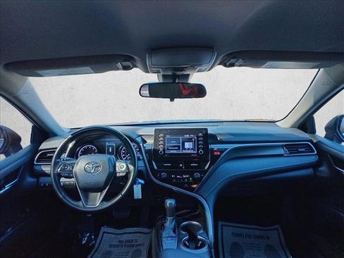 Used 2023 Toyota Camry SE image 12
