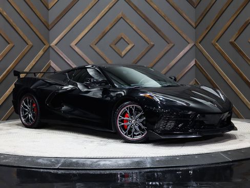 Used 2023 Chevrolet Corvette Stingray 2LT image 1