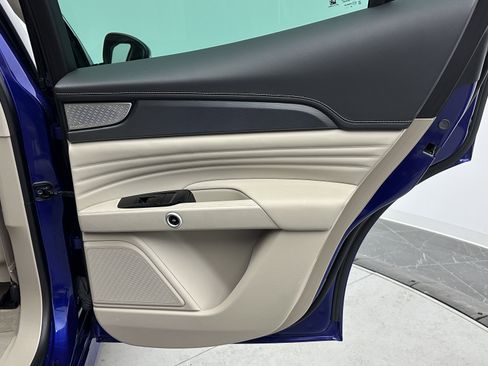 Used 2023 Maserati Grecale GT image 38