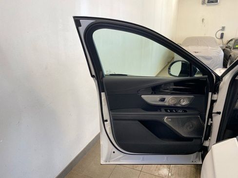 New 2026 Lincoln Nautilus Reserve image 22