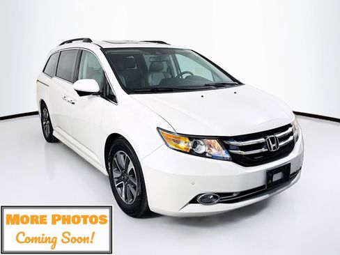 Used 2015 Honda Odyssey Touring image 1