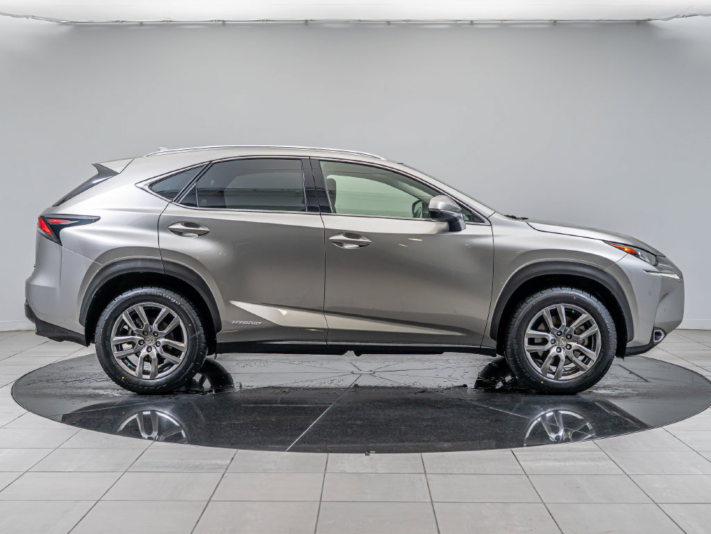 Used 2015 Lexus NX 300h AWD w/ Luxury Package image 11