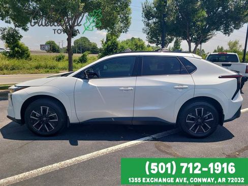 Used 2026 Toyota bZ FWD image 8