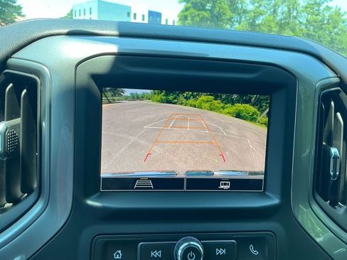 Used 2024 GMC Sierra 1500 Pro w/ Pro Value Package AWD/4WD image 18