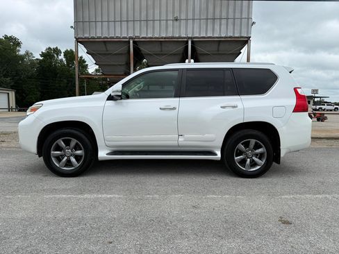 Used 2013 Lexus GX 460 Premium AWD/4WD image 2
