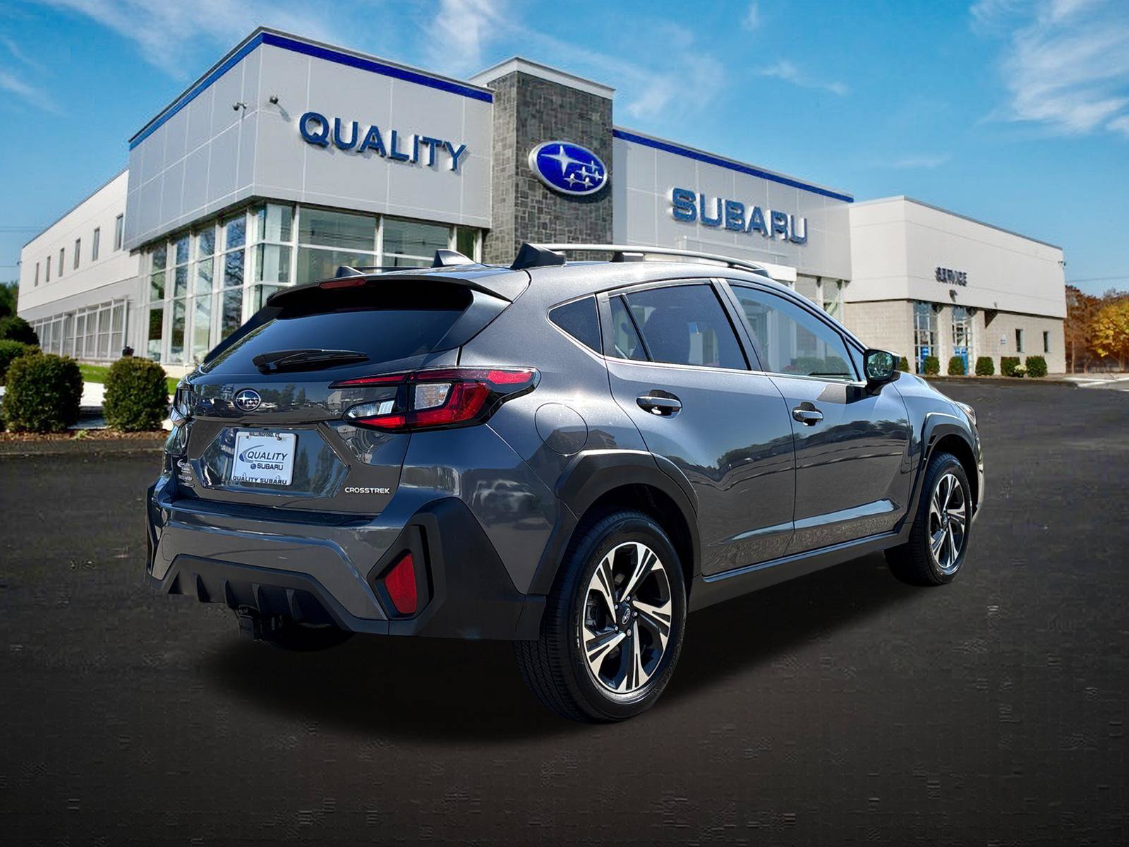 Used 2024 Subaru Crosstrek 2.0i Premium AWD/4WD image 4