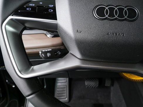 New 2027 Audi Q6 e-tron Premium image 10