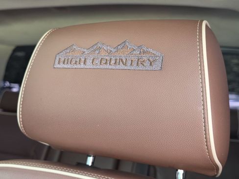 Used 2015 Chevrolet Silverado 1500 High Country w/ High Country Premium Package AWD/4WD image 21