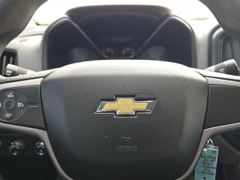 Used 2015 Chevrolet Colorado W/T w/ WT Convenience Package image 32