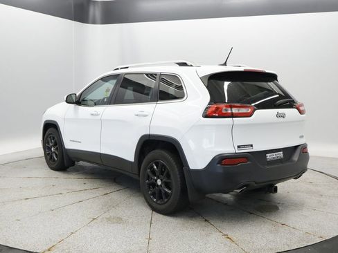 Used 2014 Jeep Cherokee Latitude w/ Cold Weather Group FWD image 3