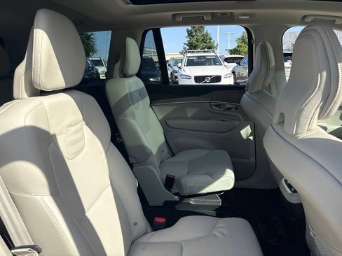 Used 2023 Volvo XC90 B6 Plus w/ Protection Package Premier AWD/4WD image 12
