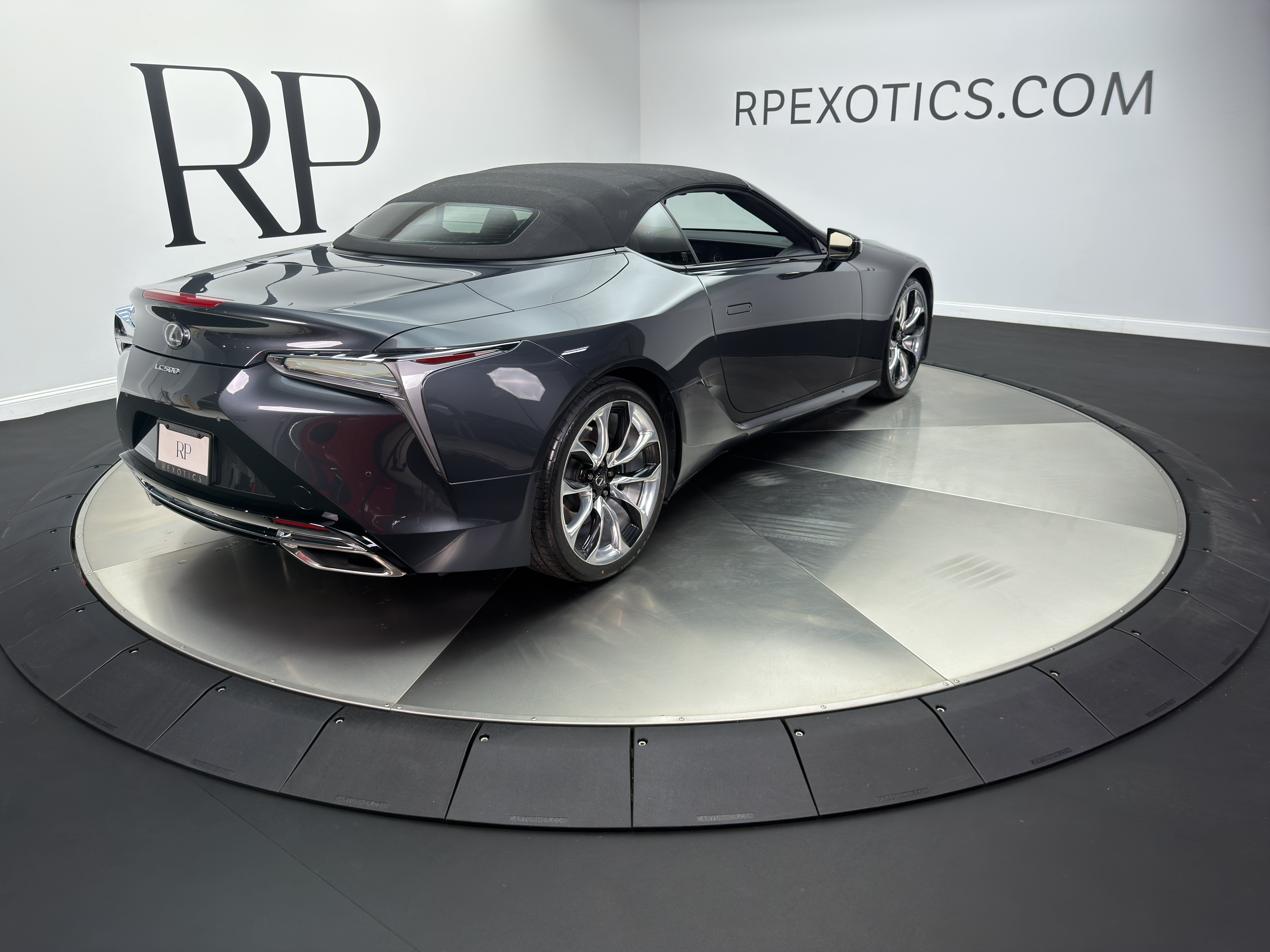 Used 2022 Lexus LC 500 Convertible w/ Touring Package RWD image 14