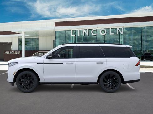 New 2025 Lincoln Navigator Reserve w/ Jet Appearance Package image 3