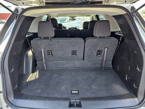 Used 2019 Chevrolet Traverse LS FWD image 25