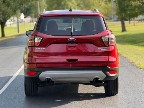 Used 2017 Ford Escape Titanium image 6