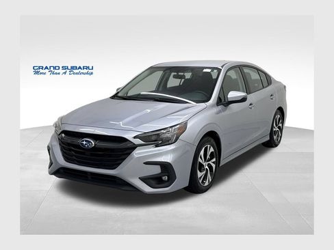 Used 2025 Subaru Legacy Premium AWD/4WD image 1